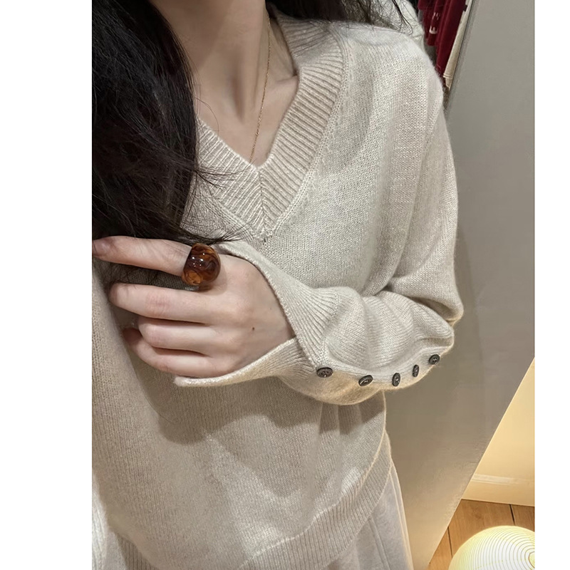 秋冬长袖100%纯羊毛衫V领针织衫女套头百搭显瘦打底保暖针织毛衣