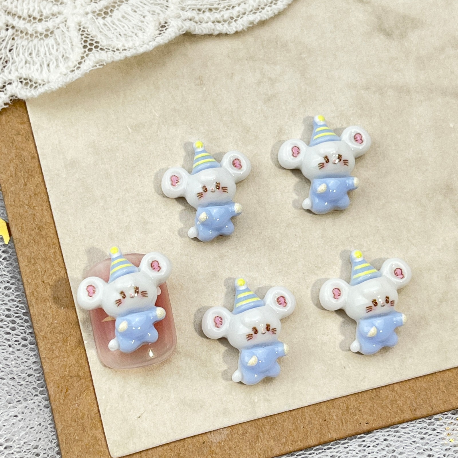 # 10 단색-파란색 모자