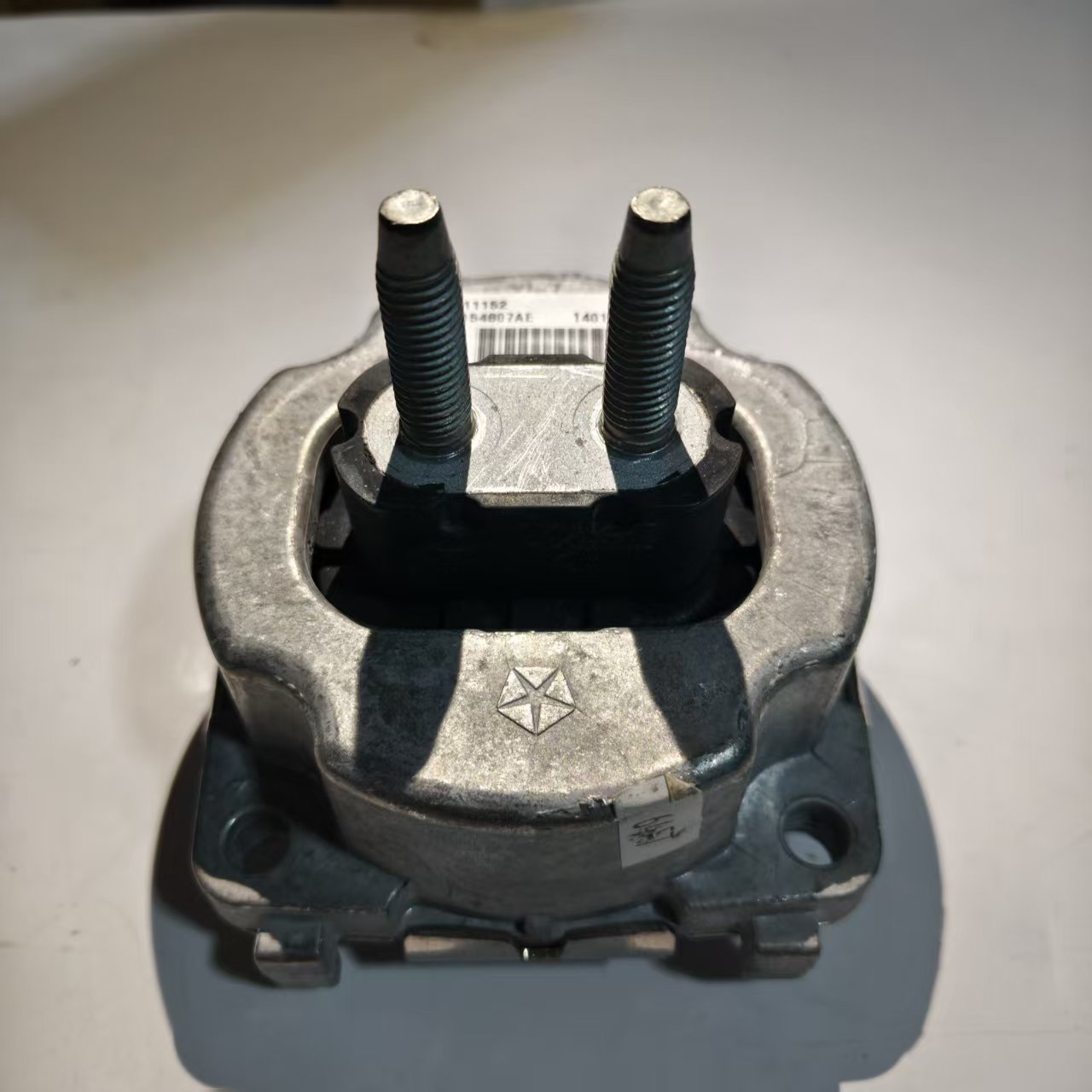 Engine mount rubber, engine claw pad, transmission engine mount suitable for Grand Cherokee Durango 3.03.65154807AD