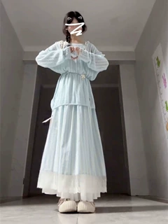 2026显瘦半身裙风罩衫外搭穿搭新款蓝色早秋套装度假小个子两件套