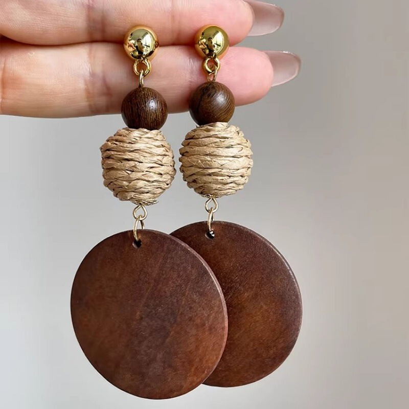 Ciaire Pretty Brown Wooden Round Pendant Earrings Retro Elegant High-End Simple Earrings Earrings
