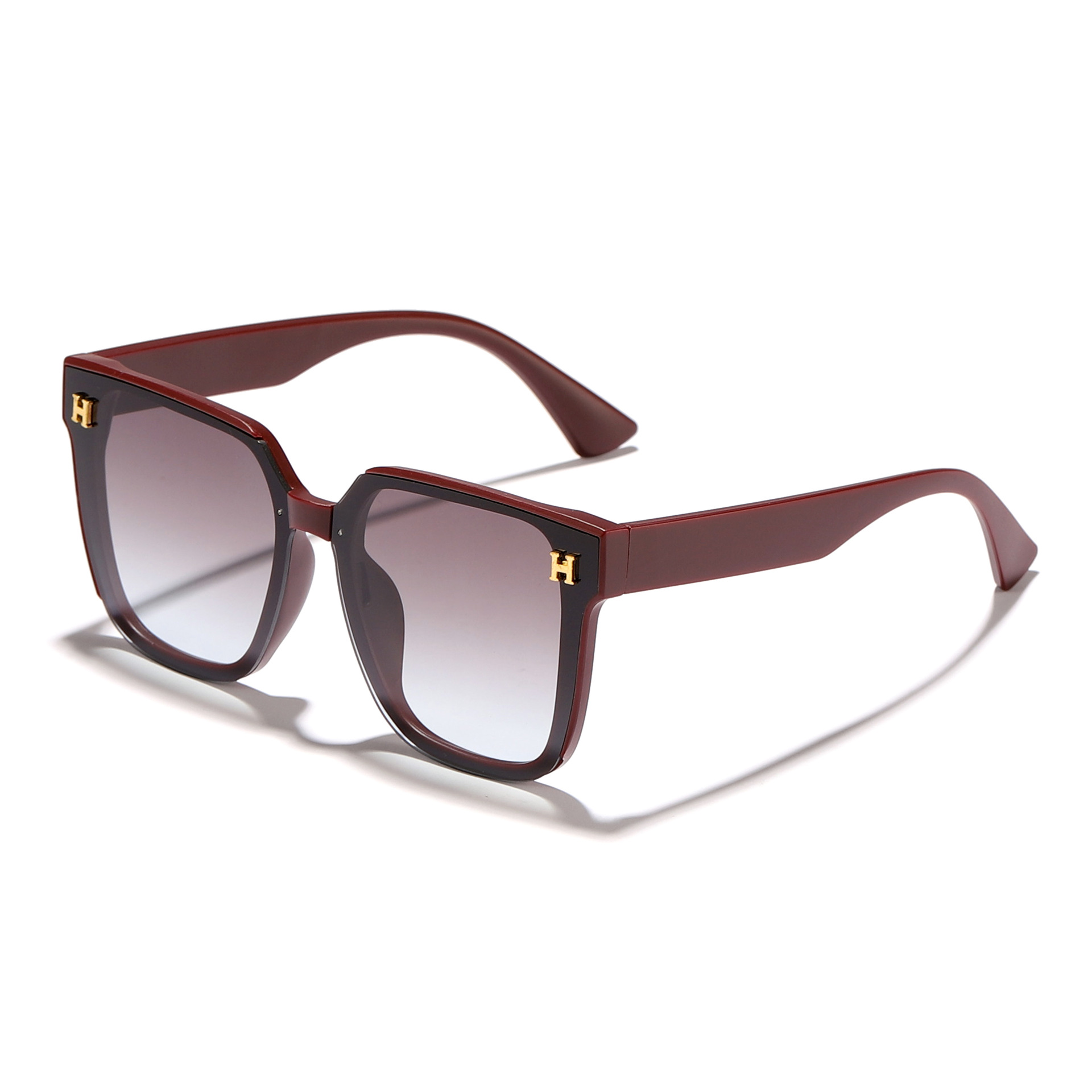 2024 nuevas letras simples transfronterizas, marco generoso, gafas de sol de moda, sombrilla al aire libre para mujer, gafas de sol ligeras de todo fósforo