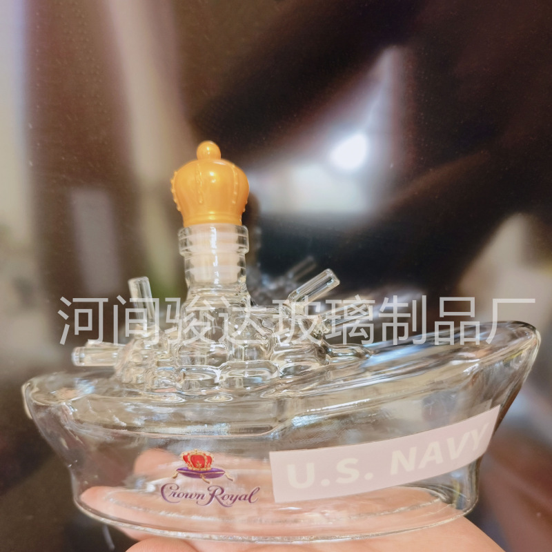 跨境新款Funny French Bulldog Whiskey Bottle战舰威士忌酒瓶|undefined
