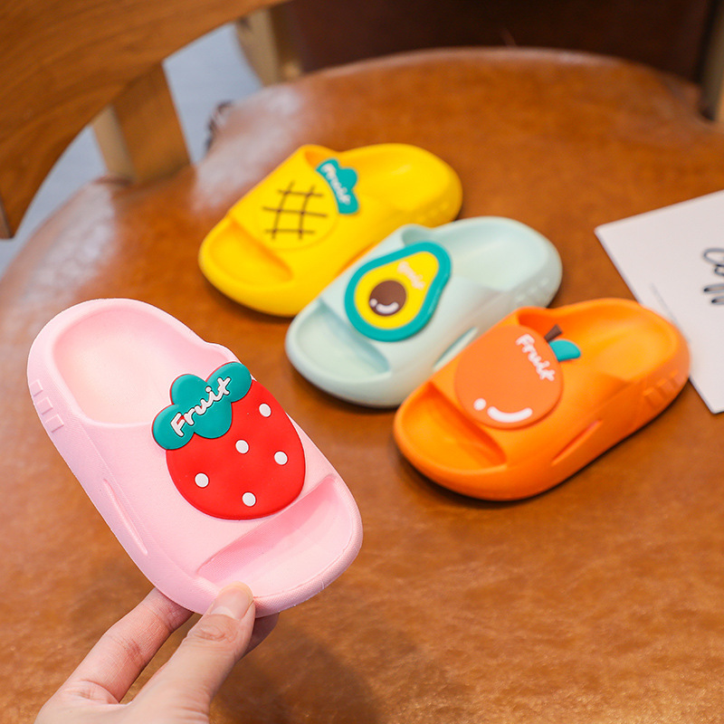 Children's Sandals and Slippers Female Cartoon Strawberry Princess Home Cute Breathable Bathroom Small and Medium-sized Children's Baby Summer Soft Bottom Boys