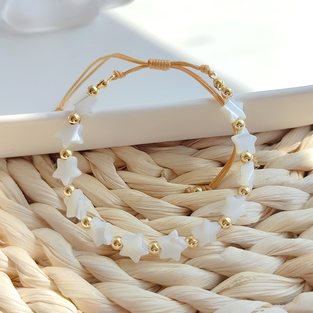 Fashion Style 1 Piece Fashion Heart Shape Shell Metal Knitting Women's Bracelets