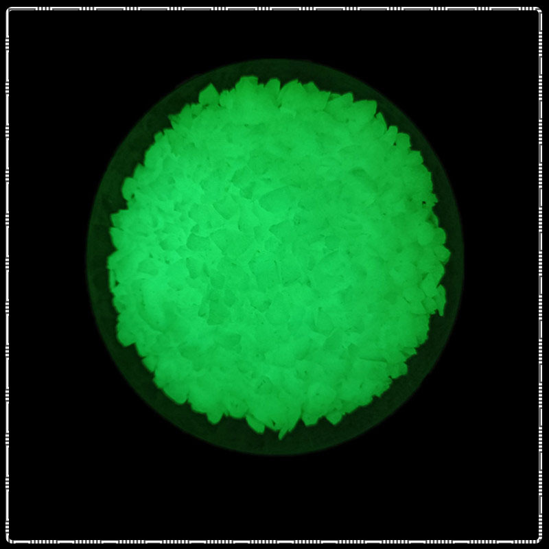 夜光石厂家批发黄绿色碎石星空漫道用发光卵石树脂荧光石夜光石