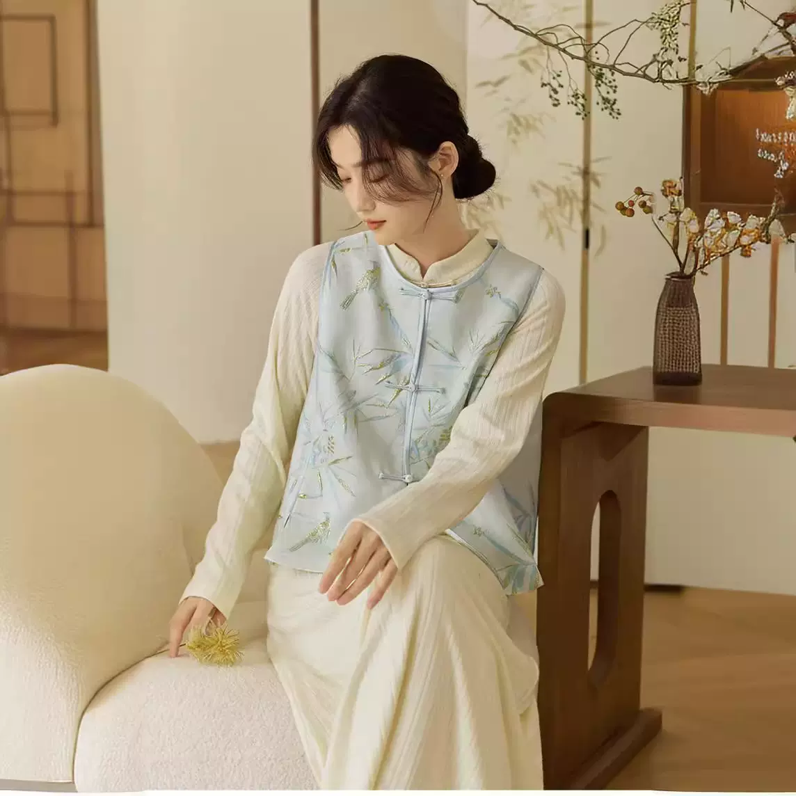 2024新中式马甲 中国风女装 改良唐装汉服盘扣提花马夹上衣A0851
