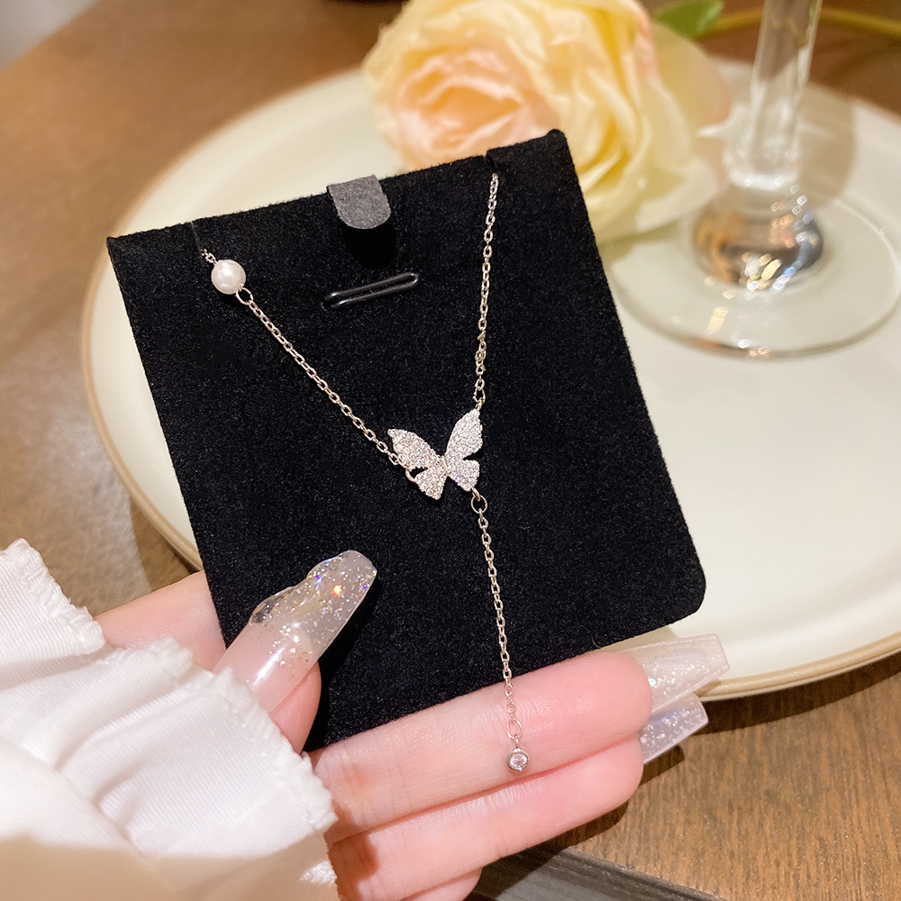Collar de acero de titanio de estilo coreano, nicho de lujo accesible, colgante de diseño versátil, cadena de clavícula elegante de verano, accesorios que no se decoloran para mujer