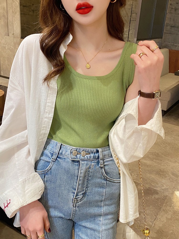 그린~라운드넥 스타일