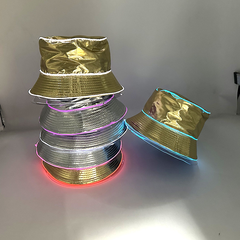 Ocio al aire libre sombrero de bañera de sol nocturna LED brillante tendencia sombrero de pescador sombrero de oro y plata sombrero de espectáculo de escenario