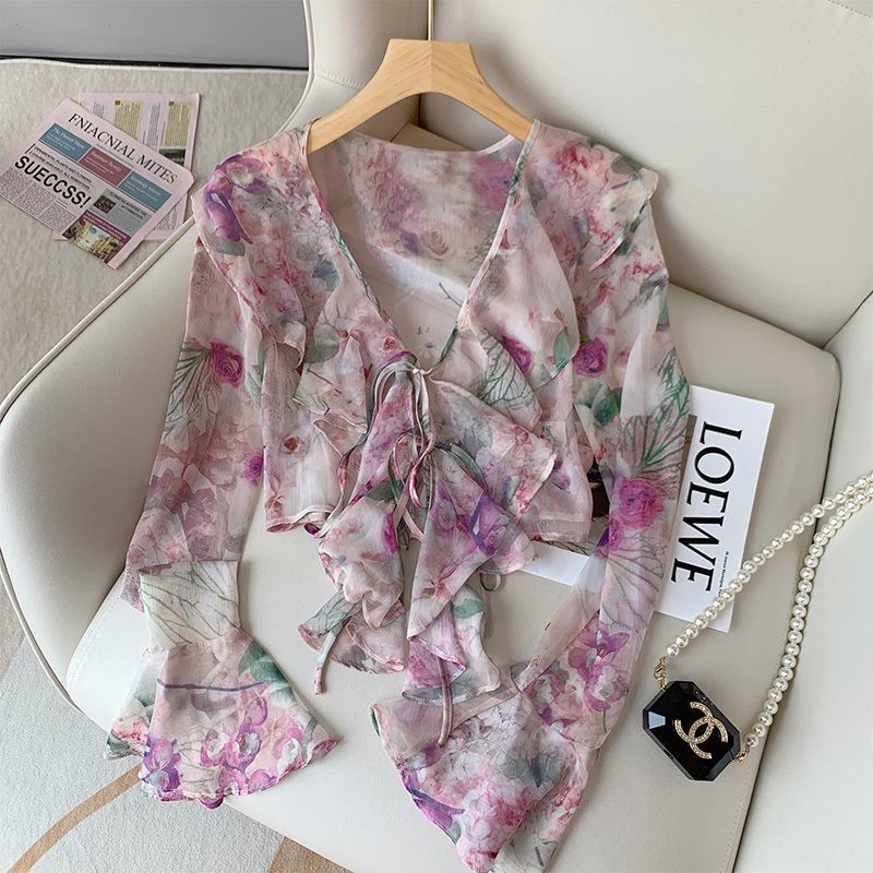 French-style floral chiffon cardigan, a new summer design with a unique V-neck, sweet ruffles, and sun protection.