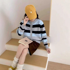 拼色宽条纹圆领单排扣针织开衫女宽松秋落肩长袖百搭通勤韩版线衫
