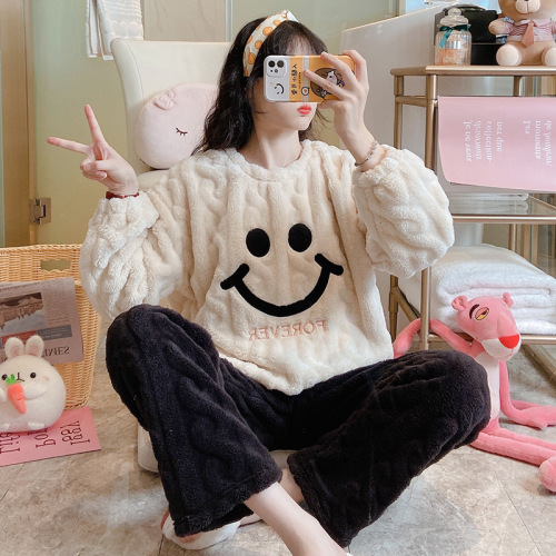 Flannel pajama set for women - winter two-piece set, Korean-style sweet and cute student homecoming coral fleece lined and thick bedding set