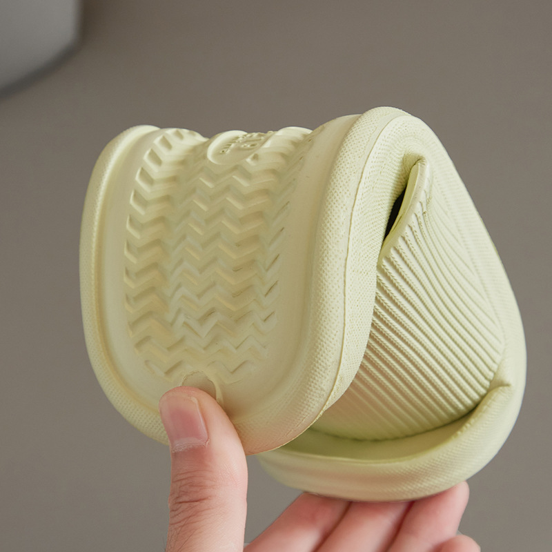 Stepping on excrement feeling couple sandals and slippers women's summer indoor home men's simple outer wear mute non-slip eva thick bottom