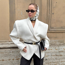 欧美时尚白色毛呢外套女2025冬季气质加厚收腰翻领中长款大衣女装