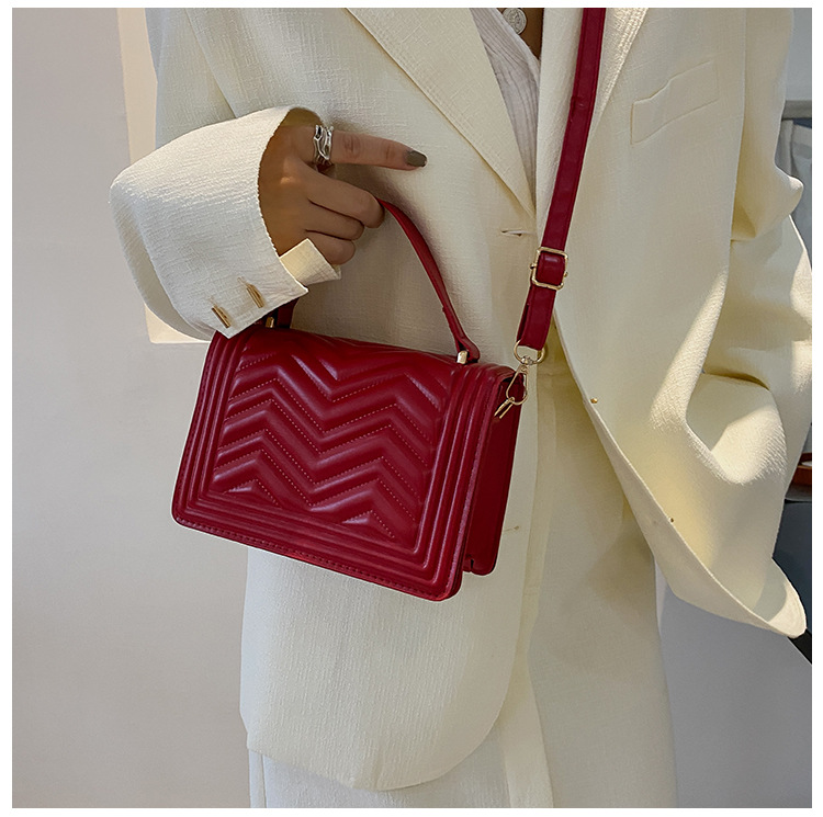 Neue Mode Einfarbig Faltende Handtaschen Umhängetaschen display picture 9