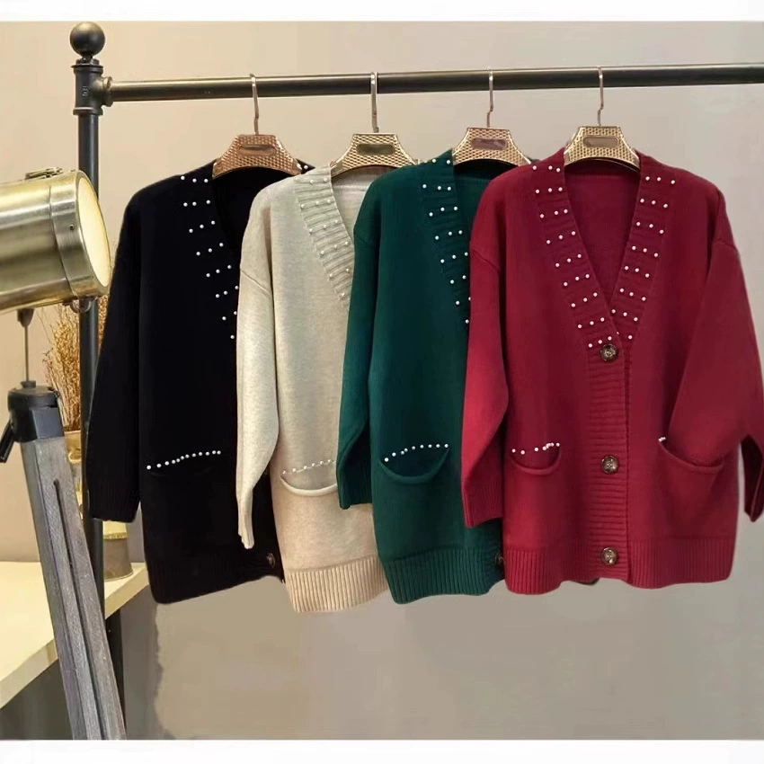 Осень и зима 2023 Новый стиль из бисера ленивый стиль модный свитер женский свободный дизайн смысл сплошной цвет вязаный кардиган куртка