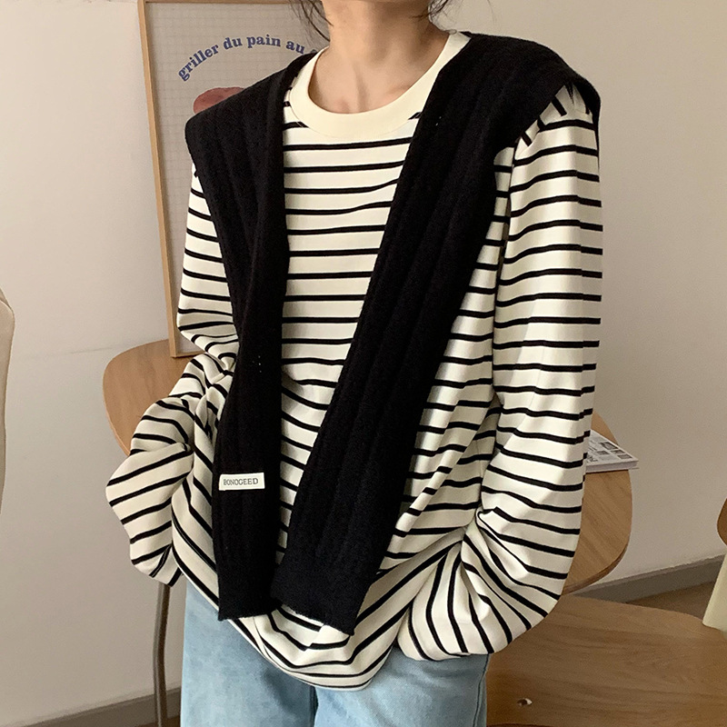 Sopa de punto de alta sensación coreana Dongdaemun primavera y otoño bufandas de torsión universal agujeros respirables sopa de mujer