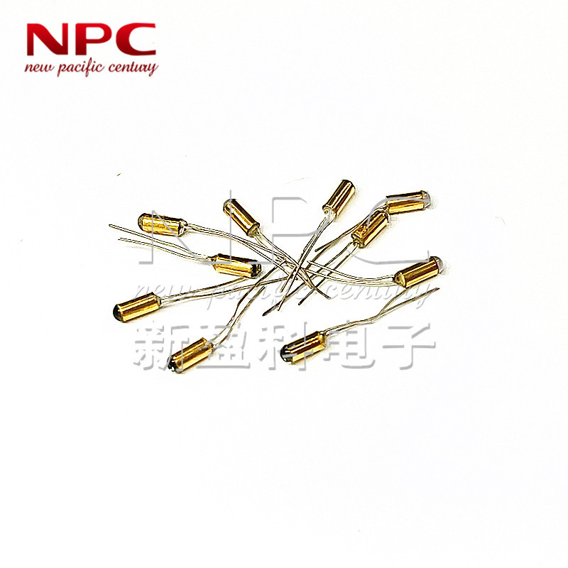 2mm光敏二极管 3DU2金色 2*4红外发射管