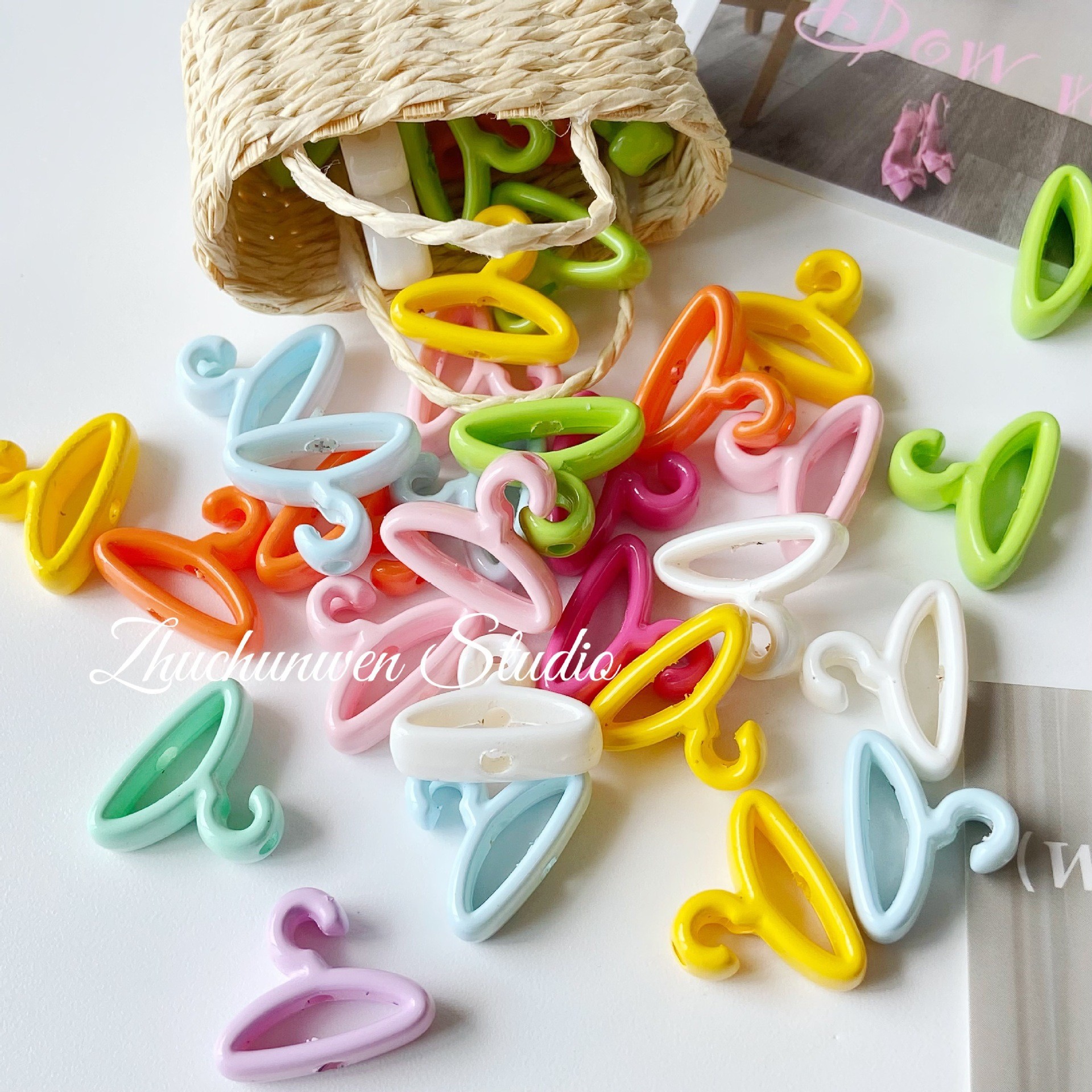 Coloridos cuentas de alta saturación serie de cuerdas de teléfono móvil DIY joyas de cadena en joyas hechas a mano accesorios de cuentas sueltas