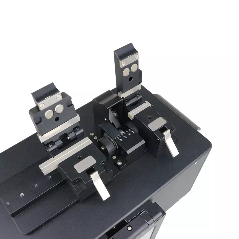 ����о�������и���а���ֱ��125��800&mu;m�Ĺ���fiber cleaver