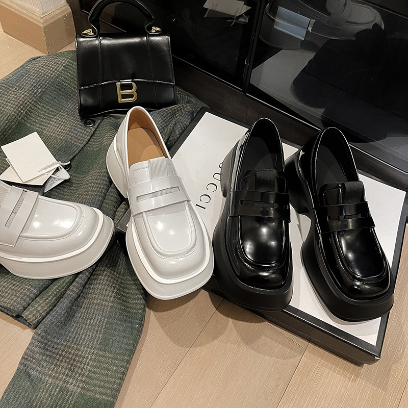 2022 British Square Toe Mid-heel Single-layer Shoes Thick-soled Casual Low-top Women's Shoes Lazy Women's Shoes Loafers Retro Style 2022 British Square Toe Mid-heel Single-layer Shoes Thick-soled Casual Low-top Women's Shoes Lazy Women's Shoes Loafers Retro Style