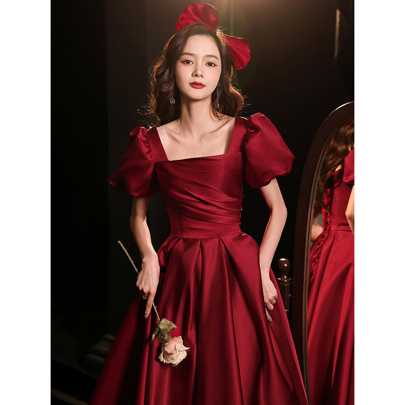 Cô Dâu 2024 Xuân Thu Phong Cách Mới Cưới Đính Hôn Burgundy Satin Đầm Retro Công Chúa Nhỏ