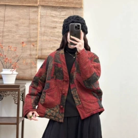 女式T恤;女式衬衫;休闲裤