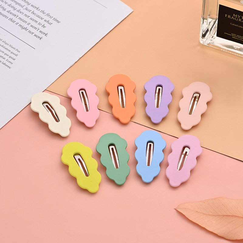 Simple Style Solid Color Plastic Resin Hair Clip 1 Piece display picture 1