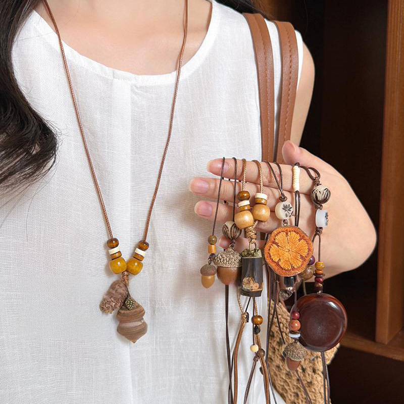 Retro Forest Style Long Wooden Pendant Necklace Women's Niche High-End Sweater Chain Zen Ethnic Style Decorative Accessories