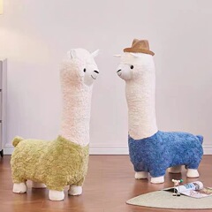 アルパカの腰掛けの動物の腰掛けの漫画のかわいい子供のソファーのぬいぐるみの腰掛けの客間の置物は着地して靴の腰掛けを交換して卸売りします。
