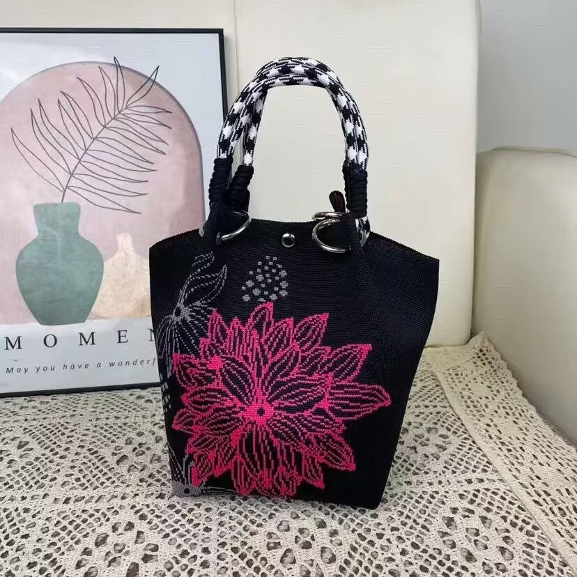 Flores frescas bolsas de cubo coreanas de punto adorables bolsas de mano de gran capacidad de fábrica de bolsas de mano image 1