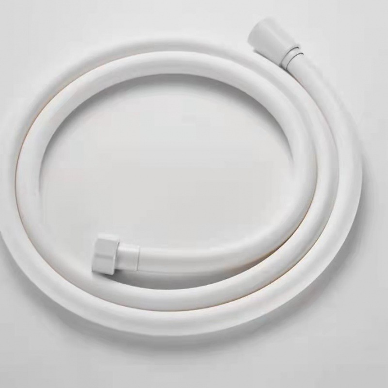 1.5 Tubo de ducha de PVC blanco