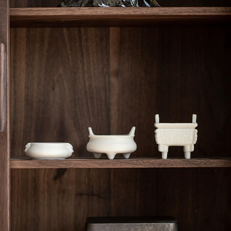 Белая фарфоровая курильница Карманная мини-линия курильницы Домашняя крытая сандаловая печь маленькая благовония благовония башня E18