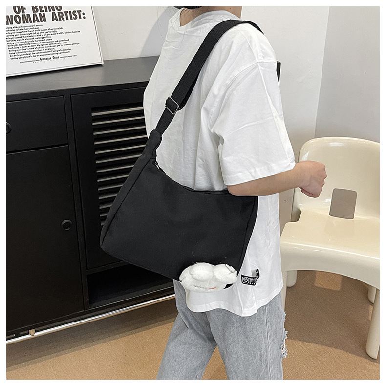 "2024 Autumn New Style Japanese sweet and fashionable single-shoulder bag, simple and cute crossbody bag, one-piece consignment. undefined