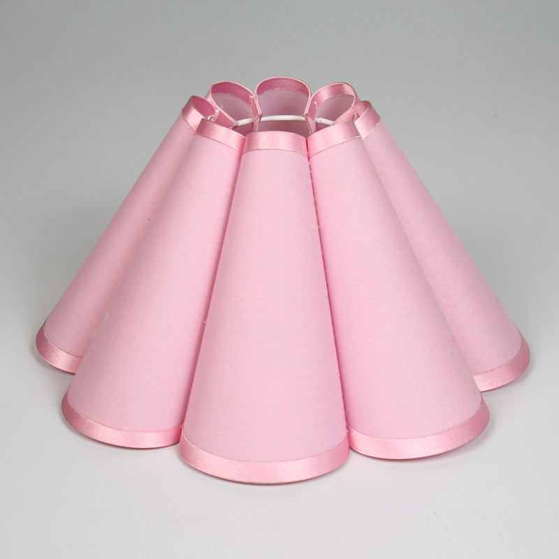 KD ciruela tela pantalla dormitorio lámpara de noche plisada tela KD pantalla en forma de ciruela multicolor candelabro Shell