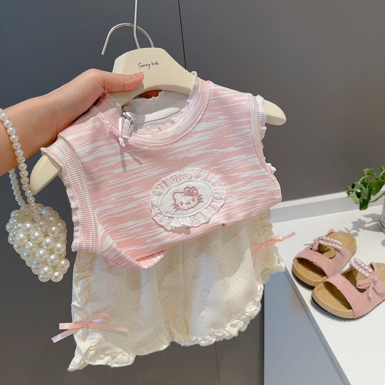 Girls' 2026 New Summer Outfit, Stylish and Cute Baby Vest T-Shirt Children's Two-Piece Set, In-Stock Cotton