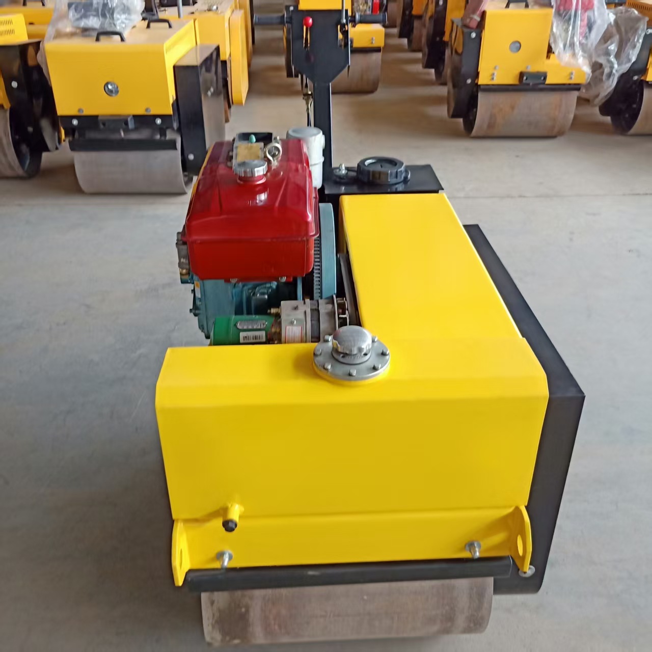 手扶双轮压路机.厂家优惠畅销产品 钢轮压路机