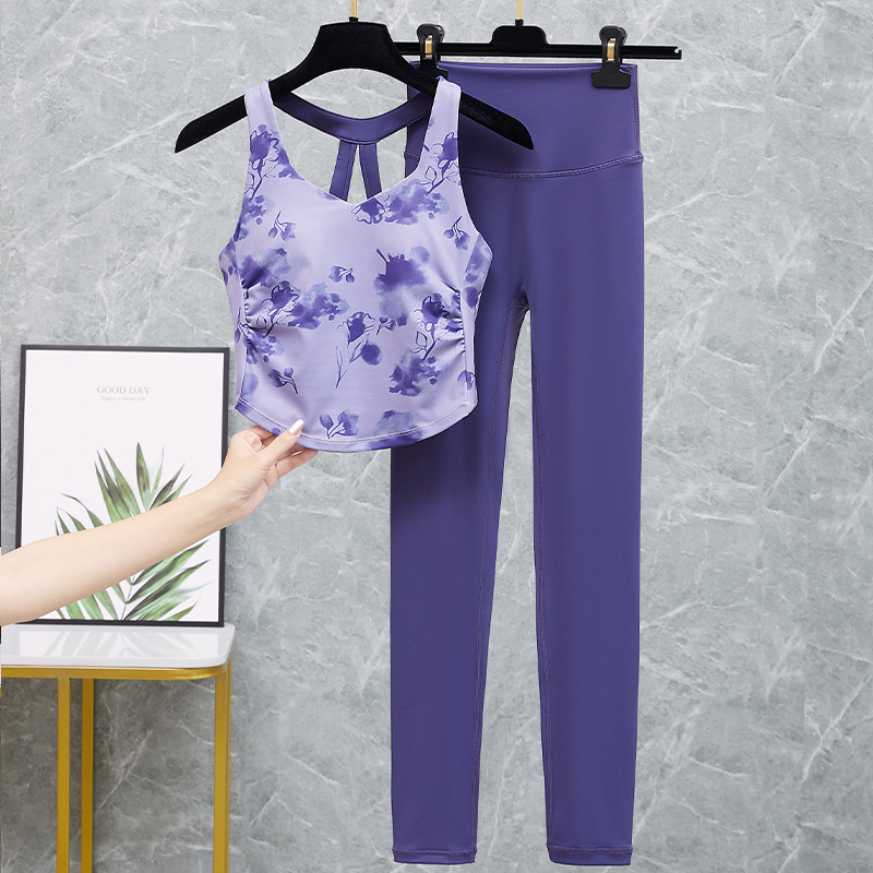 Yoga Clothing Women's 2025 New Short-sleeved Sports Fitness Pilates Training Clothing Top High Sense Three-piece suit
