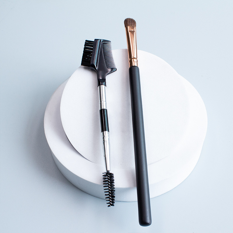 Beginner's Portable, Fast and Multi-Functional Double-Headed Three-Purpose Combination Eyebrow Brush, Eyebrow Comb, Long-Handled Soft-Bristled Eye Shadow Makeup Brush