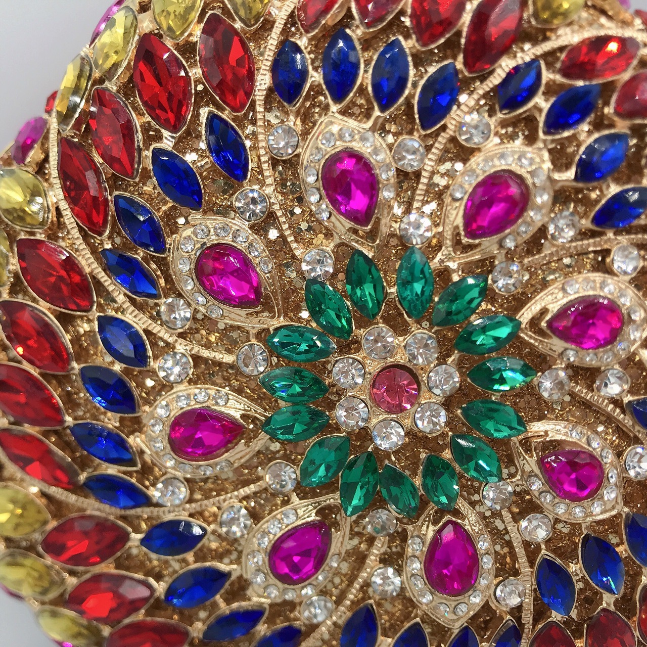 Túi clutch dạ hội đính kim cương xếp ly nhỏ khóa từ tính — Cá tính đặt làm chi tiết 3