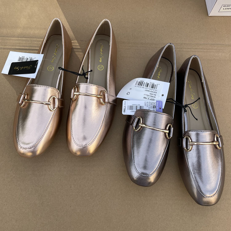 British style Single shoes leisure time fashion Metal decorate England S Z