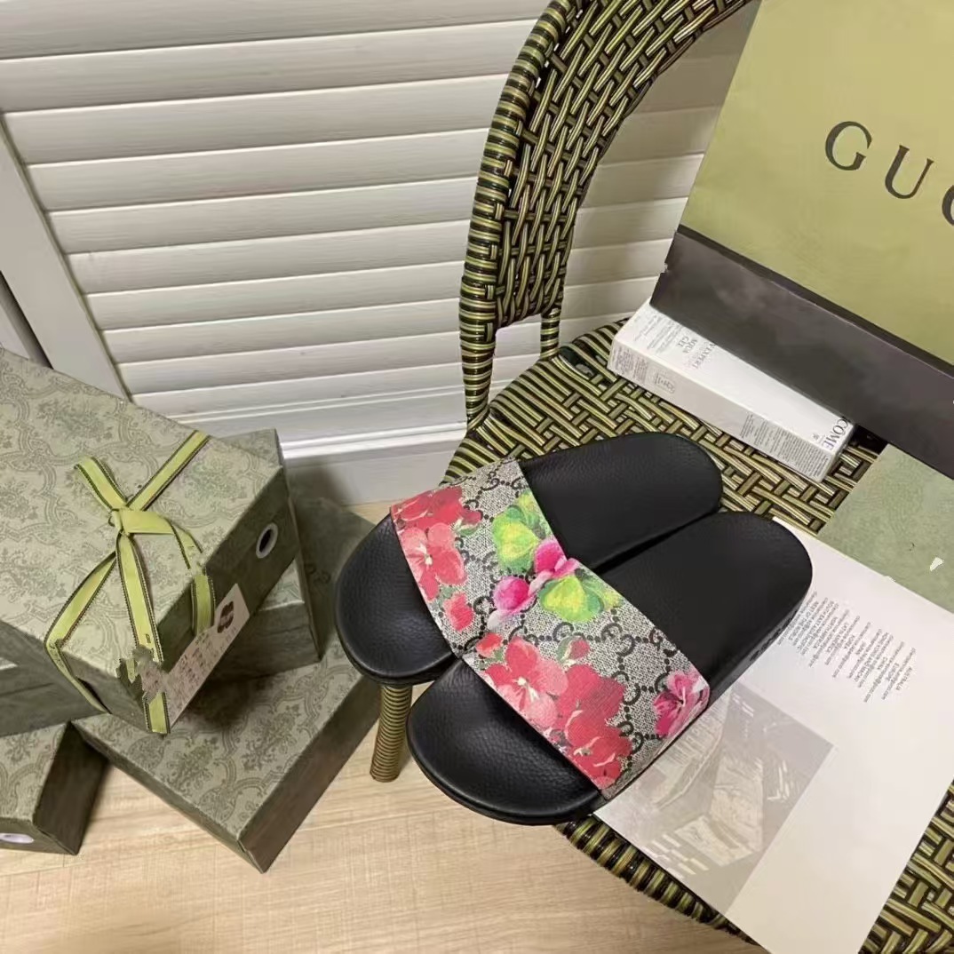 Comercio exterior G casa zapatillas de fondo plano pareja hogar diario cómodo multifuncional una fábrica de zapatillas de venta directa gran descuento