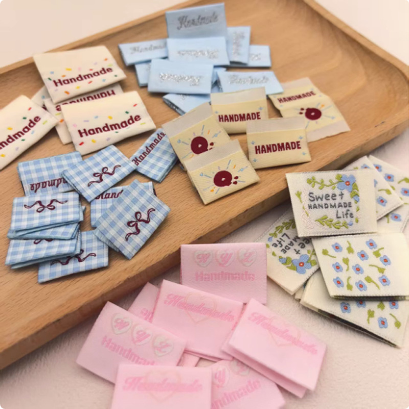 スポット漫画布ラベル高密度洗濯ラベル DIY 刺繍布ステッカー小さな新鮮なハンドブック衣類装飾カラフルな織ラベル|undefined