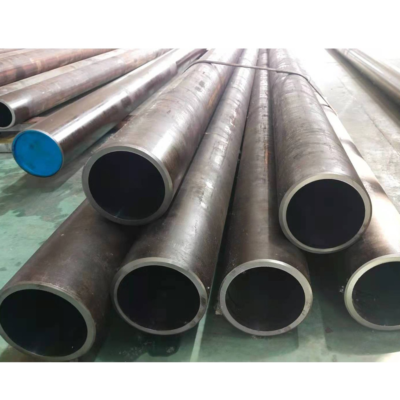 山东管材批发45无缝钢管 27simn绗磨无缝钢管,轴套钢管，万吨库存