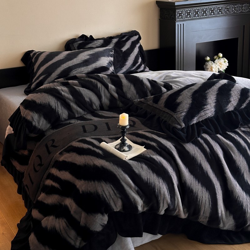 Winter Korean Style High Weight Rabbit Plush Four-Piece Set Milk Velvet Thickeneded Quilt Cover Bed Sheets and Fitted Bed Sheets Set Cross-Border Bedding