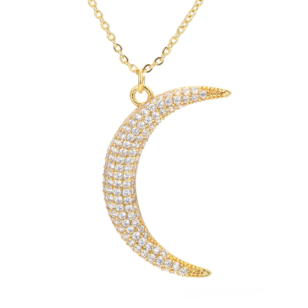 8g Weight Retro Crescent Moon-shaped Pendant Clavicle Chain Wholesale