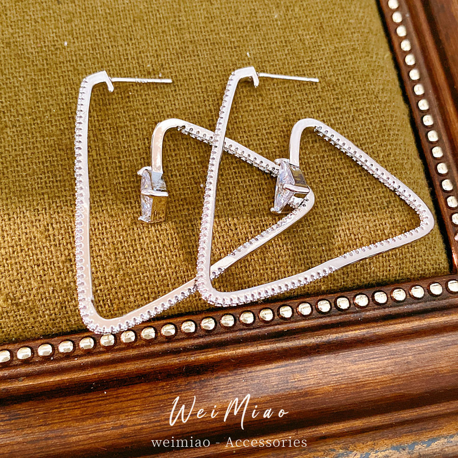 Aguja de plata de zircón triángulo colgante pernos de aretes de estilo europeo y americano exagerado nicho de moda personalidad de diseño de joyas de aretes image 1