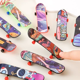 惯性回力玩具;拼图、拼板;陀螺