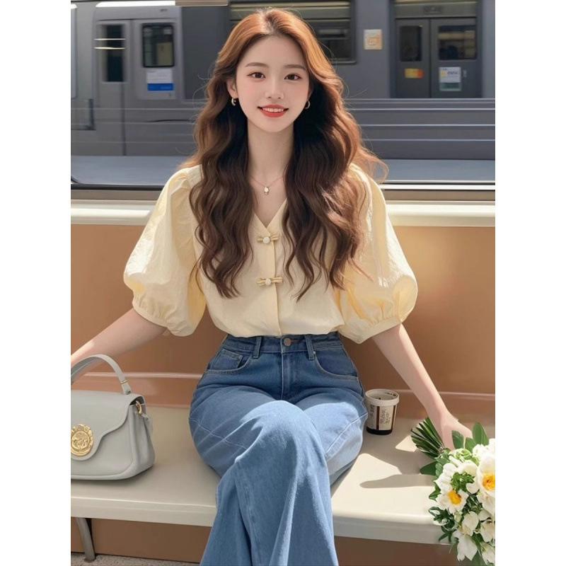 新中国式杏色半袖シャツ女性夏の軽贅沢高級感優しい気質フランス風泡袖ボタン上着|undefined